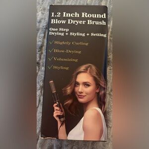 Black Round Hair Blow Dryer Brush